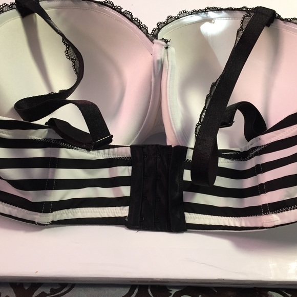Torrid Curves Bra - Picture 3 of 5